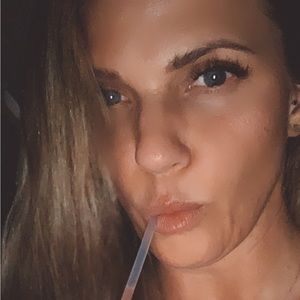 Meet your Posher, Robyn